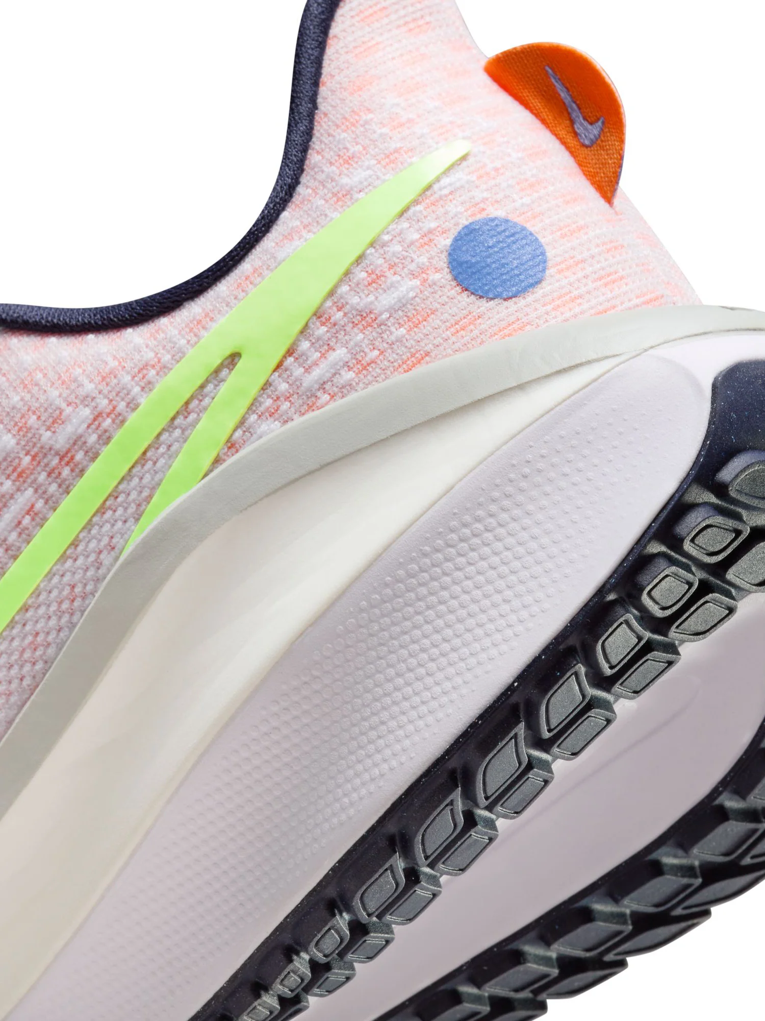 Nike Air Zoom Vomero 17 Women's Shoe - Image 24