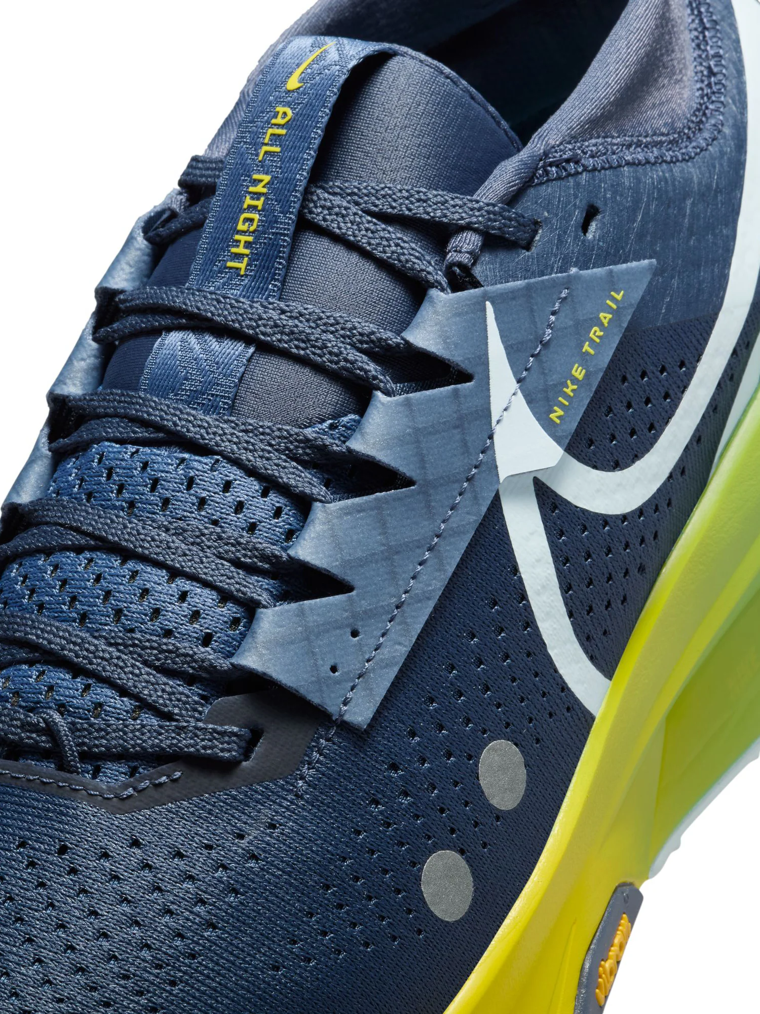Nike Men's ZoomX Zegama Trail 2 Shoes - Image 32