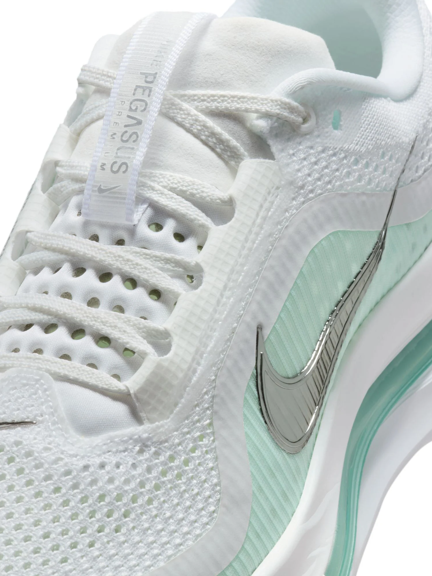 Nike Pegasus Premium Women's Shoes - Image 98